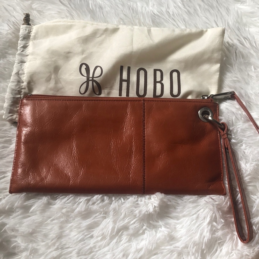 EUC/HOBO VIDA wristlet